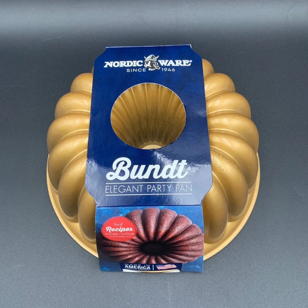 Nordic Ware Elegant Party Bundt Pan Gold Heavy Cast Aluminum 10 Cup 58677